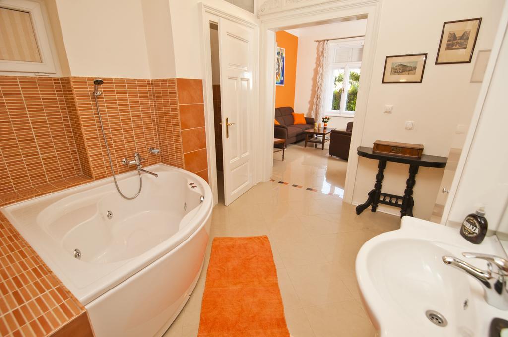 Apartman Isadora Opatija Eksteriør billede
